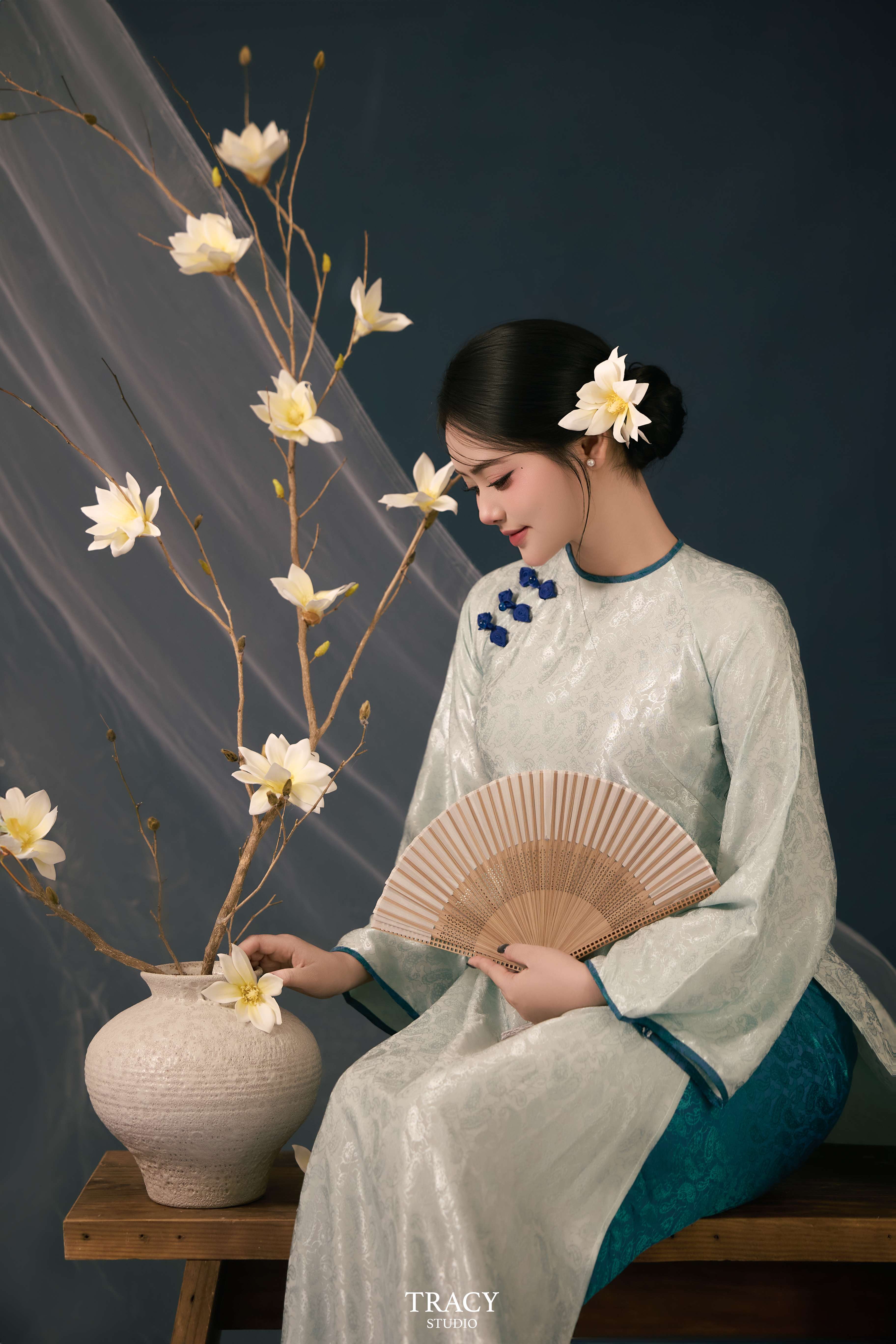 tracy studio chụp concept tết áo dài mộc lan